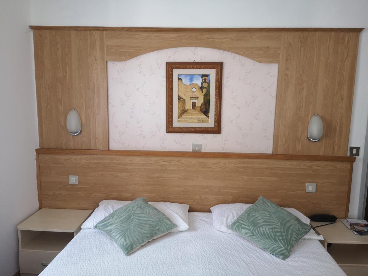 Hotel Villa Milano Peio Fonti Exteriör bild