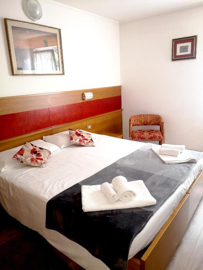 Hotel Villa Milano Peio Fonti Exteriör bild