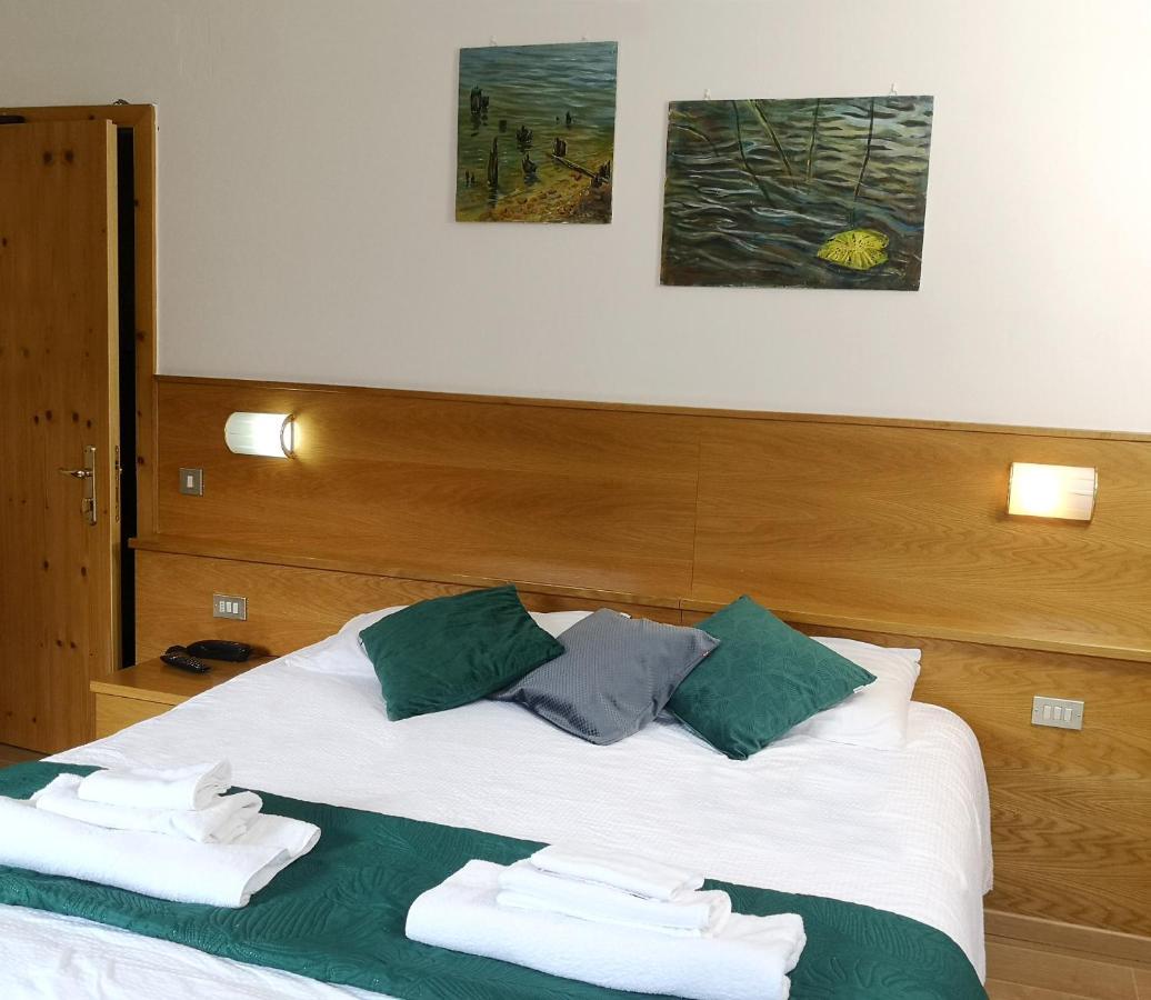Hotel Villa Milano Peio Fonti Exteriör bild